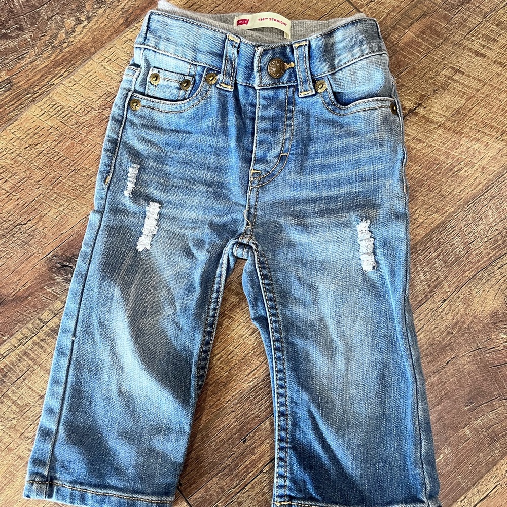 Infant Levi jeans 6-9 month